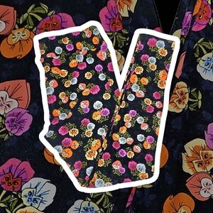 NWT Lularoe Disney Alice In Wonderland Pansies Flowers Floral Print Leggings TC